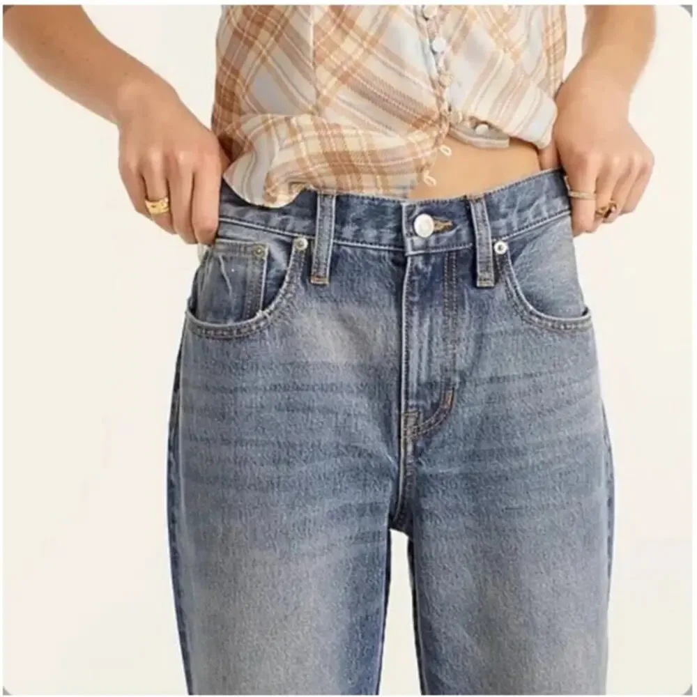 NWT J. Crew Women's Slouchy Boyfriend‎ Jeans in Paulette Wash BD370 Size 25